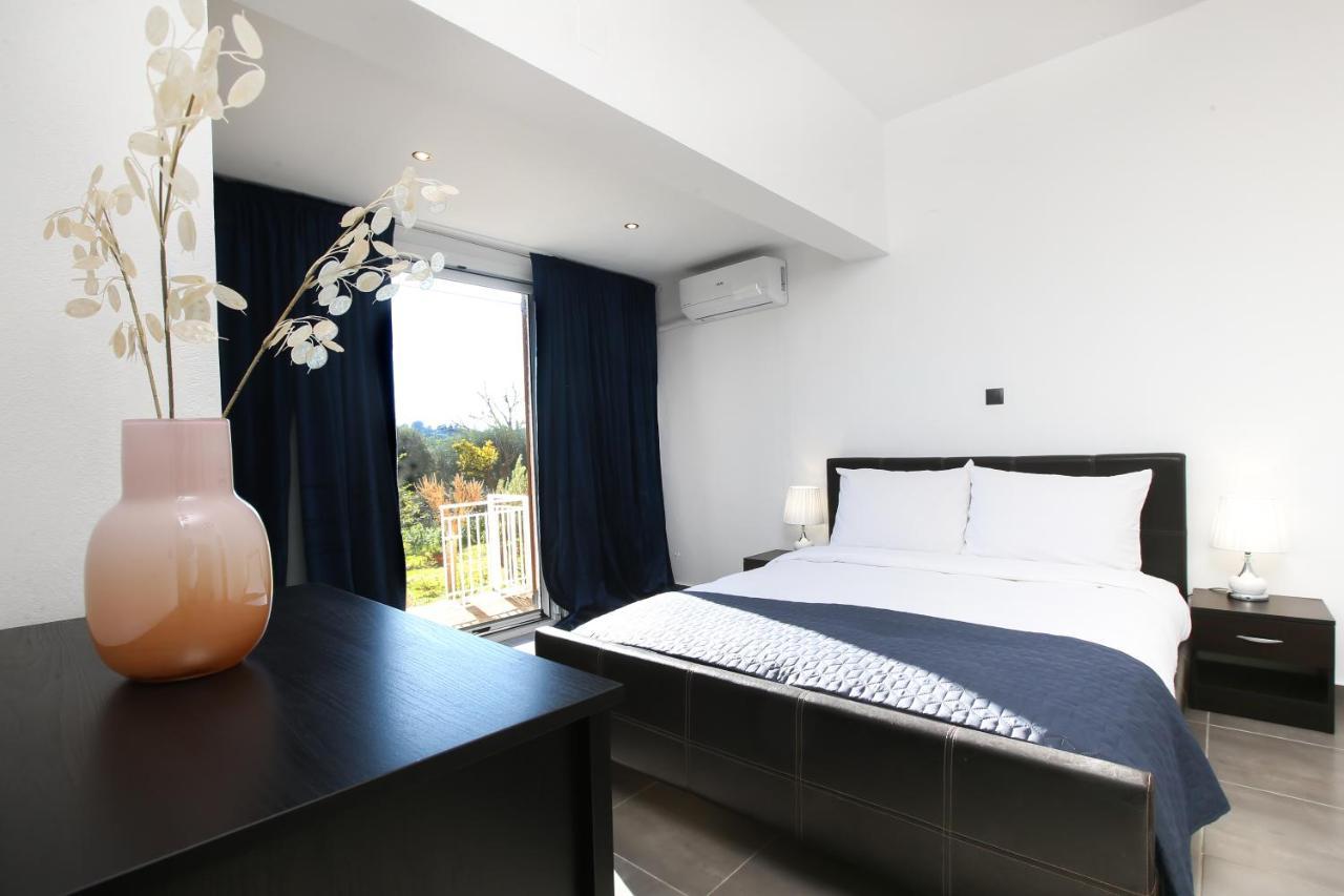 Luxury Apartments Christos Gouvia Exterior foto